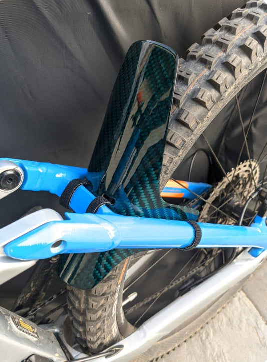 Teintage de vos protections pour 10 € supplémentaires par Pièces - Tom's carbone