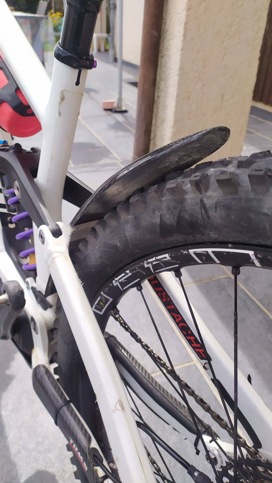 Garde Boue Arrière Spécial Moustache Game-trail 2020-2023 - Tom's carbone