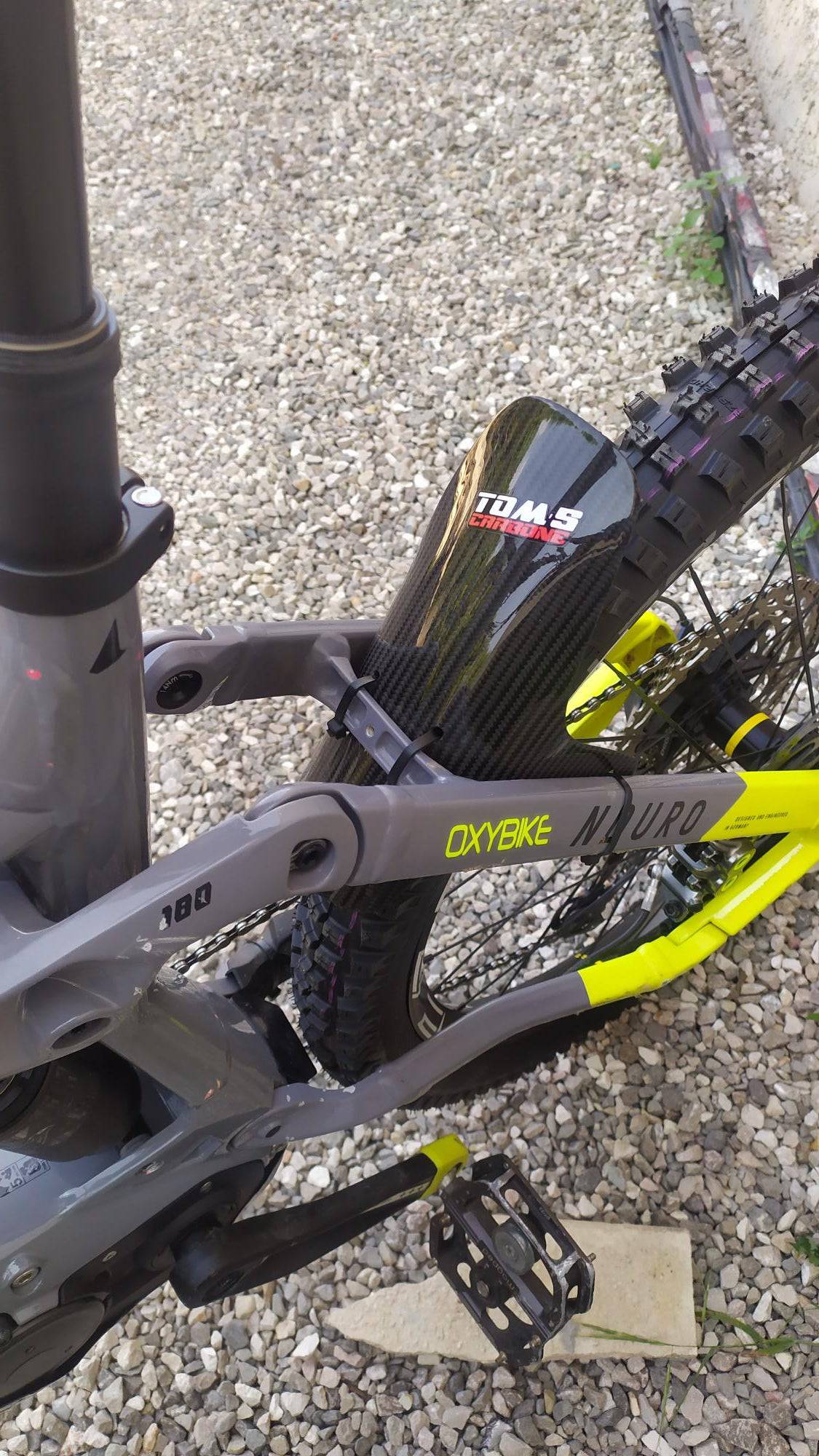 Garde Boue Arrière Universel - Tom's carbone