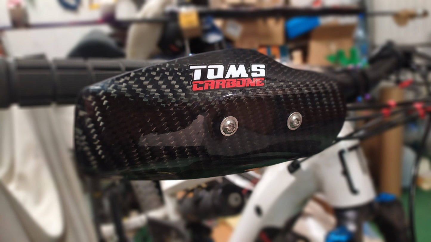 Protège Mains Carbone + Fixation sans arceau alu AVS - Tom's carbone